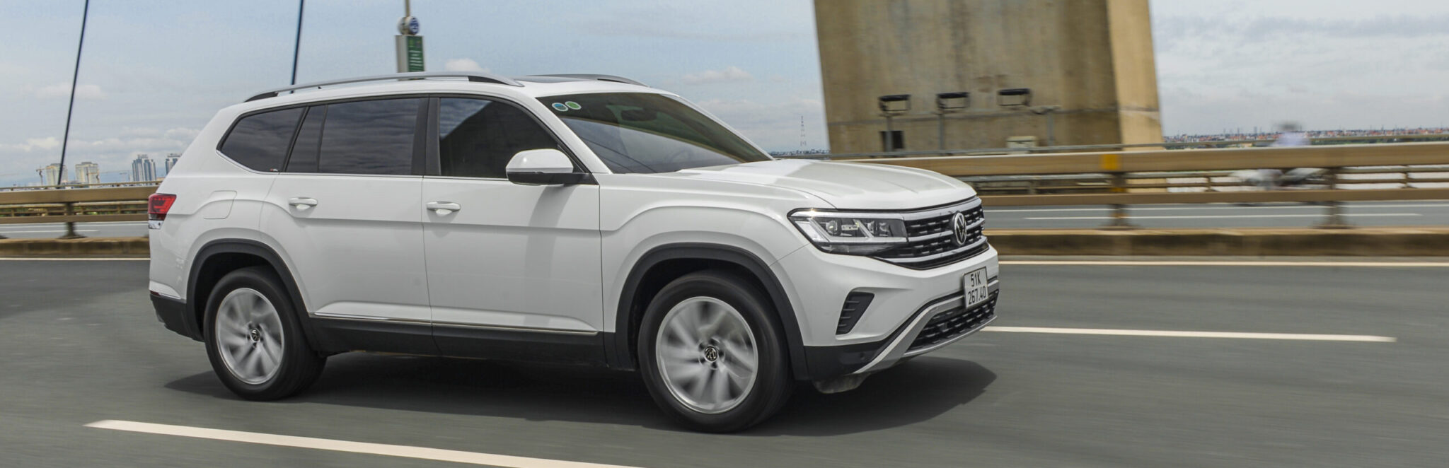 Volkswagen-Teramont-with-Hanoi-27-Cau-Nhat-Tan-scaled-e1723106586344-2048x662
